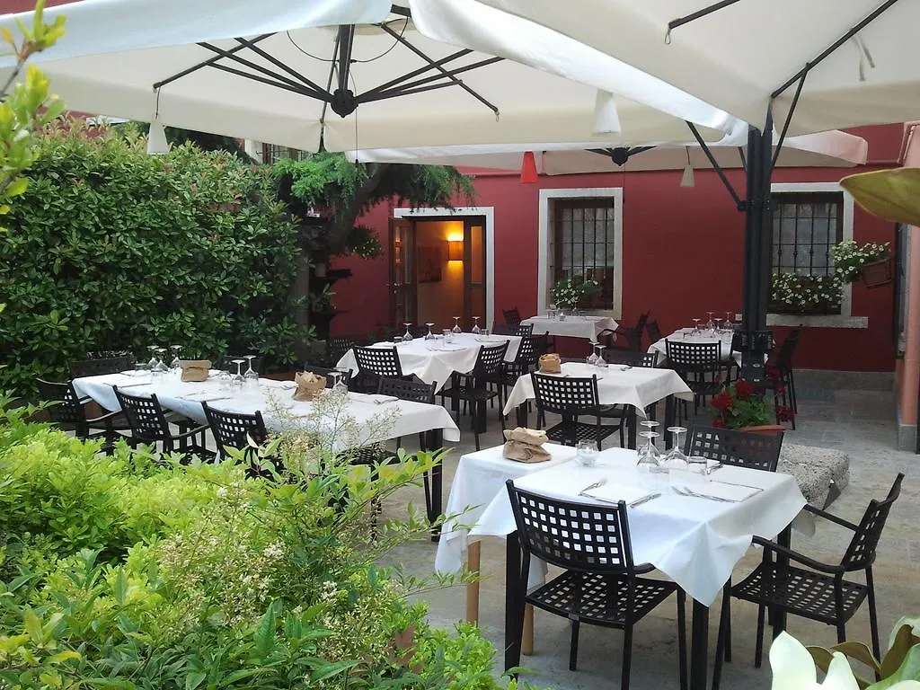 Albergo Croce D'Oro Dolcè